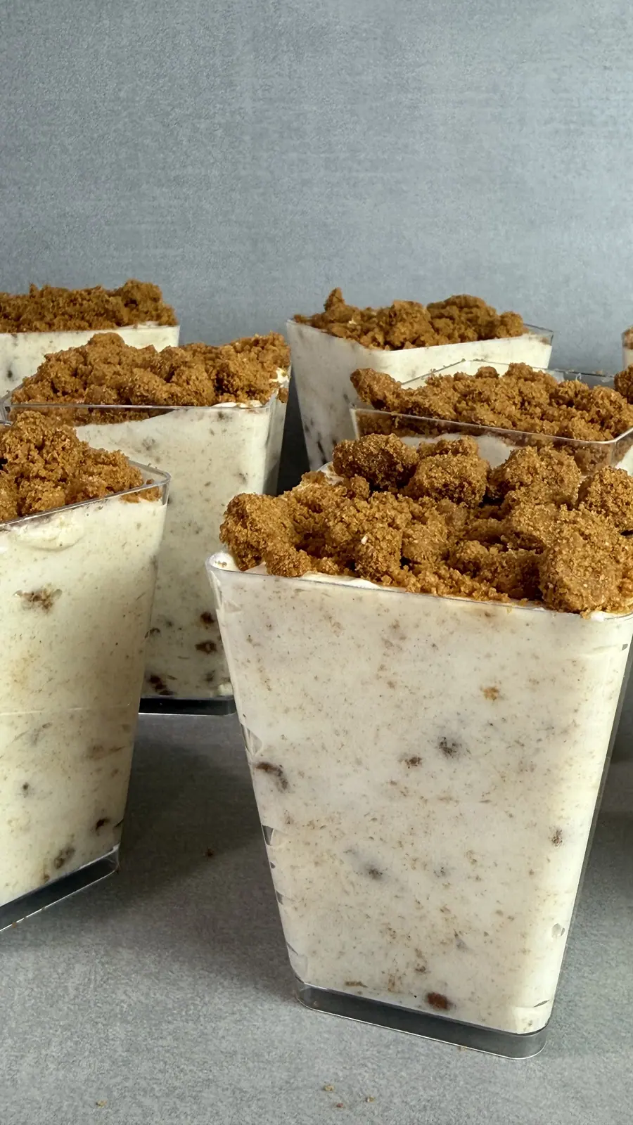 Biscoff pudding cups with cookie crumble
