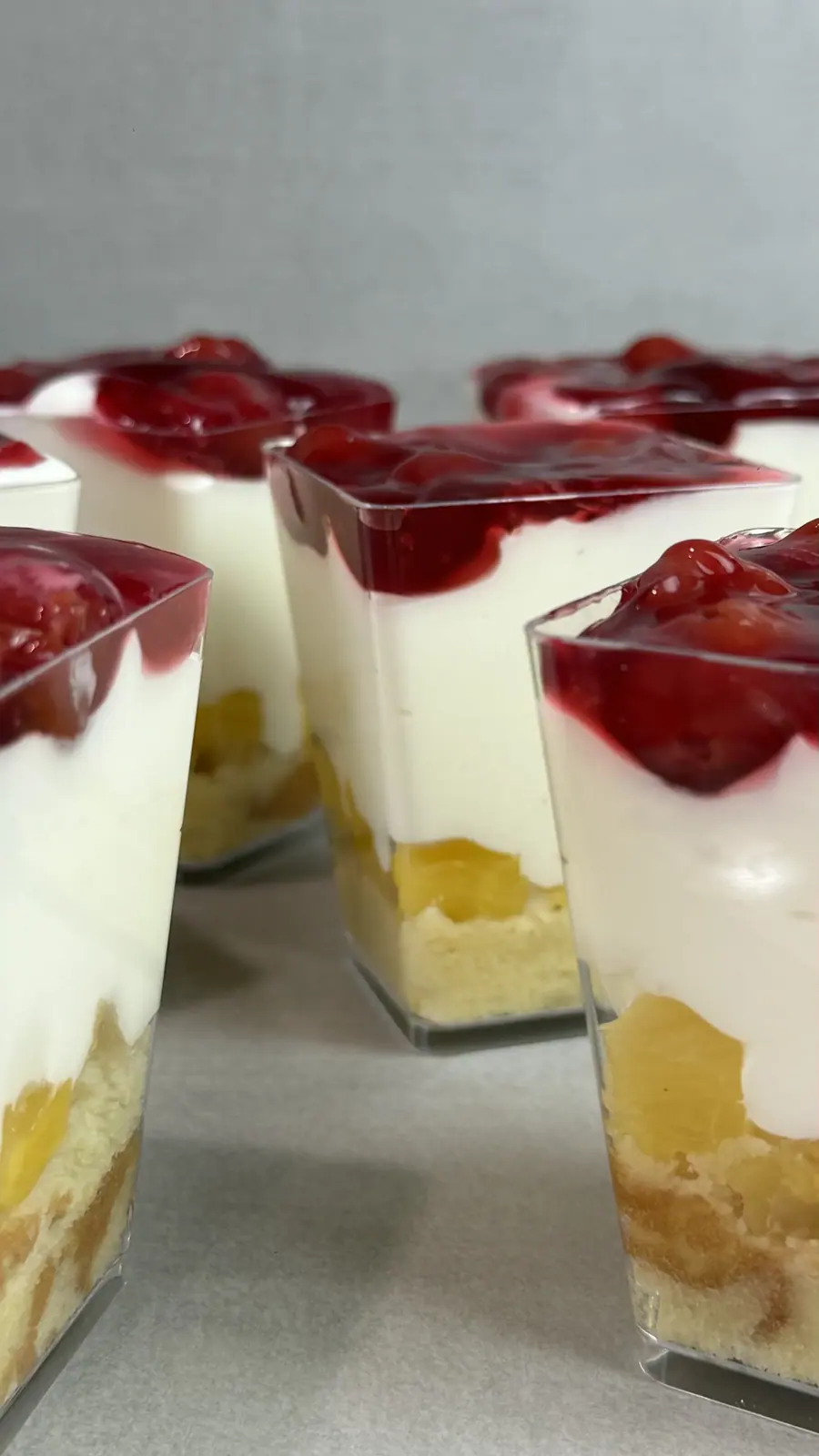 Cherry cheesecake cups